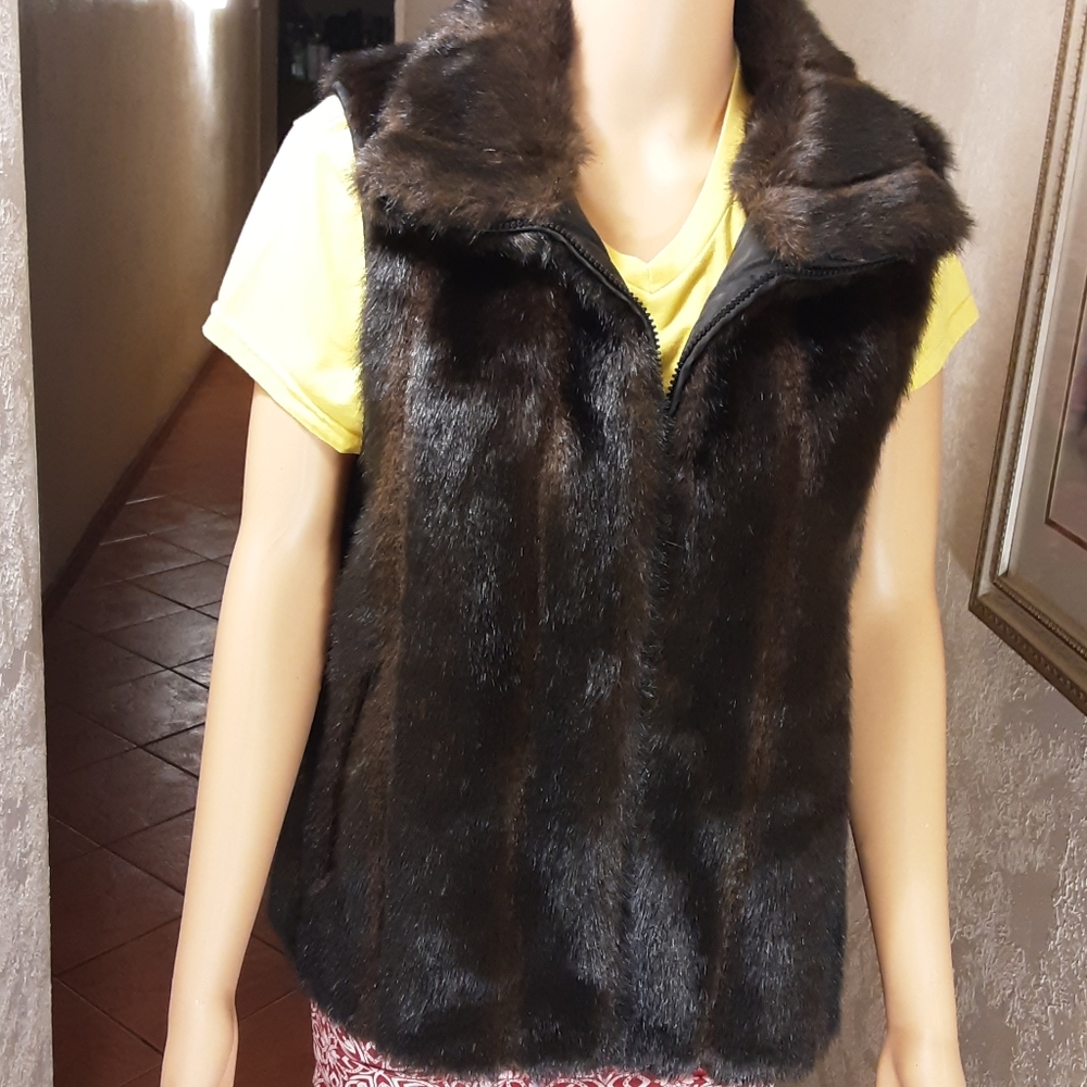 Elegant Dark Brown Faux Fur Vest
